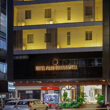 Hotel Prag Continental Гувахати Экстерьер фото
